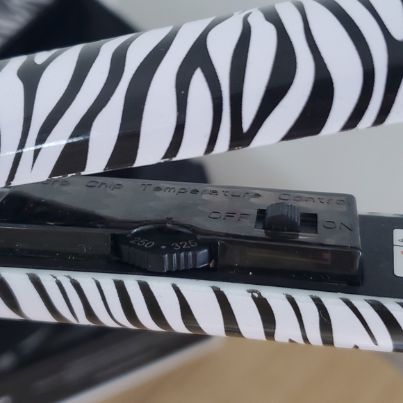 Sapphire Hair Straightening - Picture 3 of 3